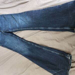 Silver Jeans Women's Boot Cut Jeans - Dark Blue